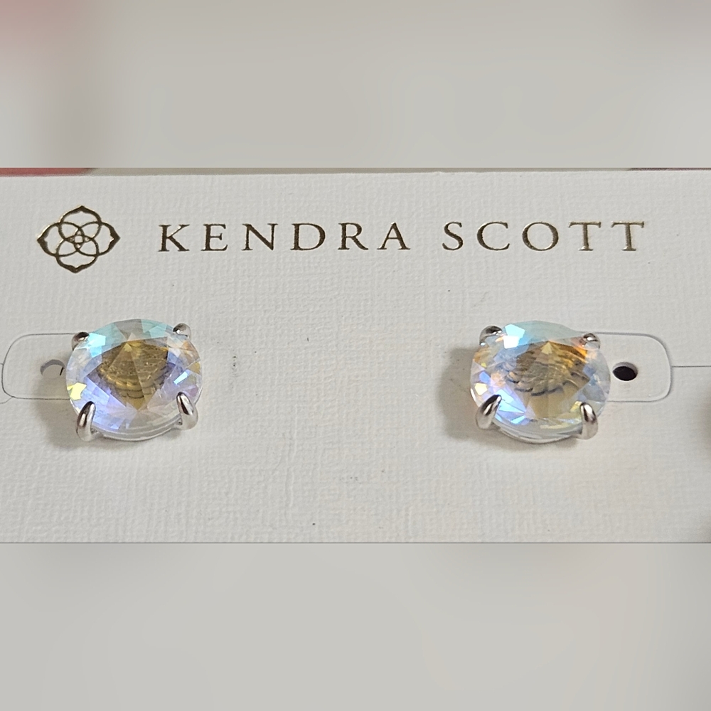 Kendra Scott Jolie Stud Earrings Dichroic Glass NWT $50 - Picture 8 of 13